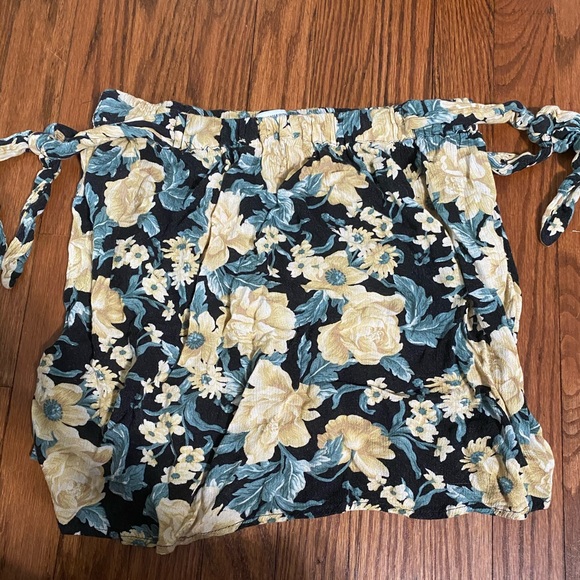 AE floral blouse - Picture 1 of 2